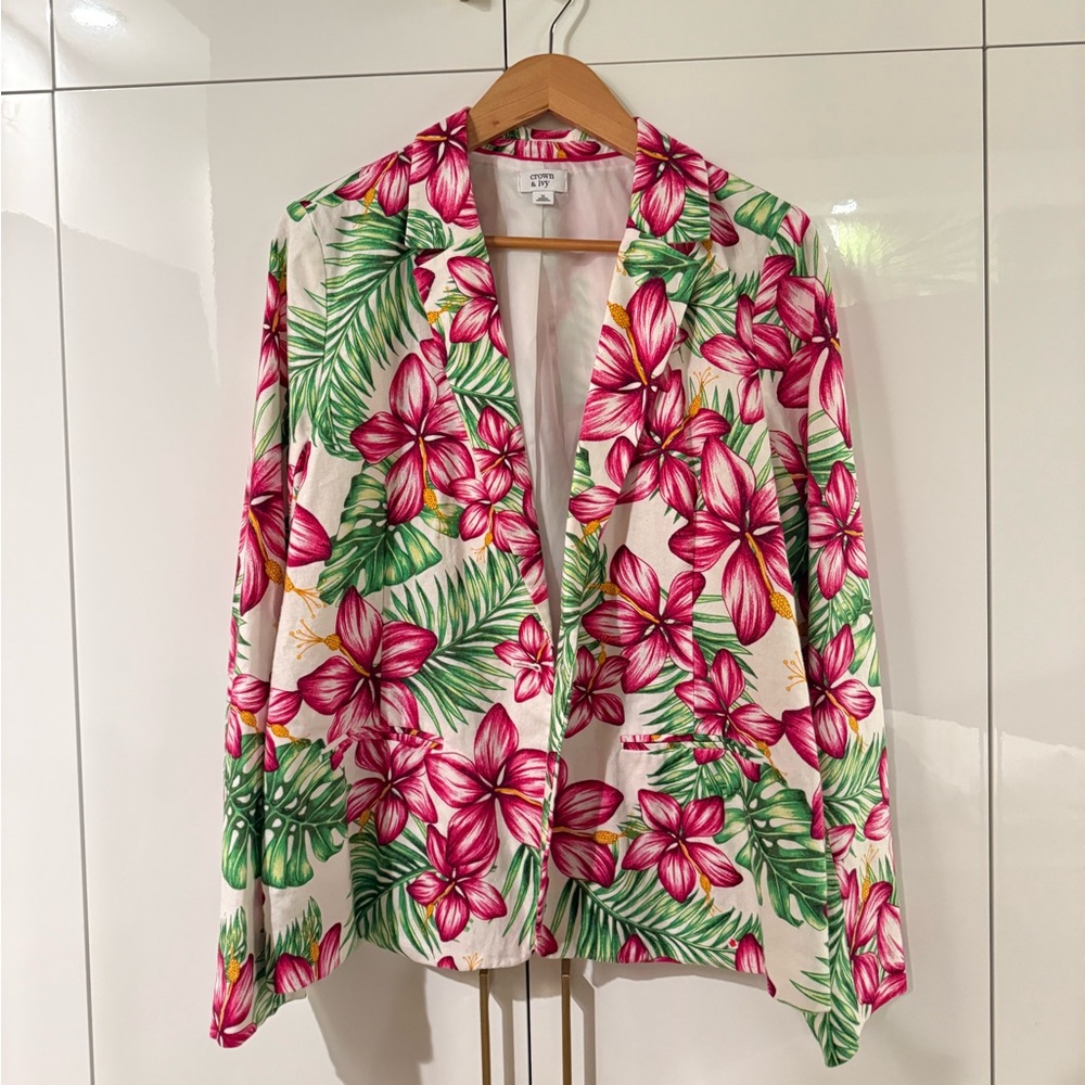 Crown & Ivy Floral Linen Blazer - Pink and Green